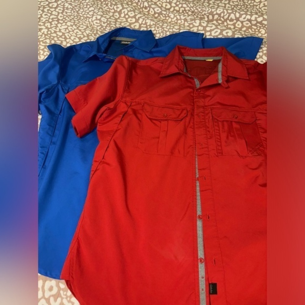 Like New! 2 Cabela’s button up shirts